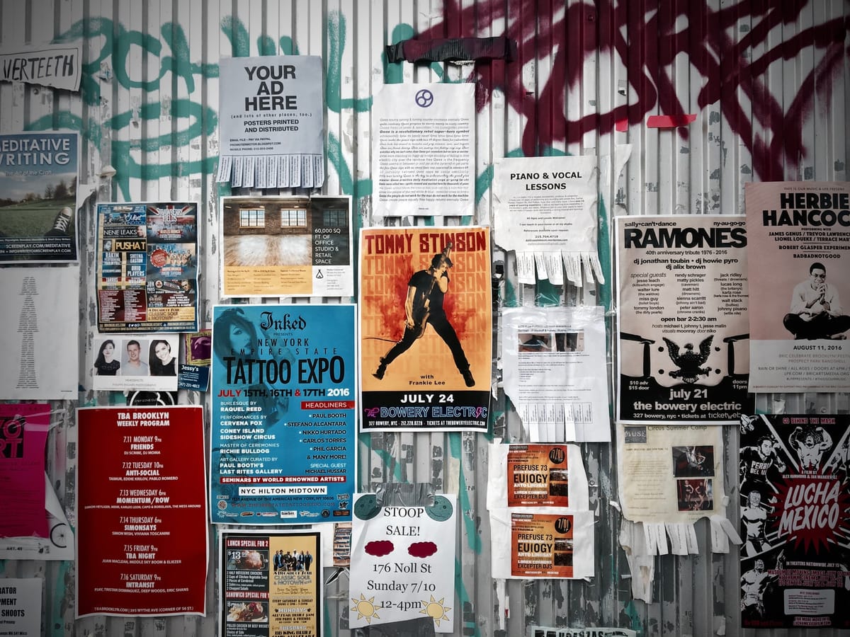 Kunstdrucke an der Wand
